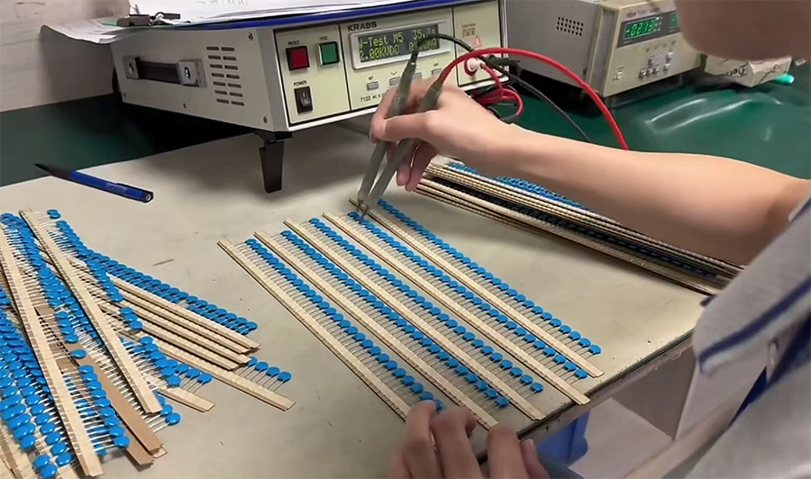 电阻编带成品